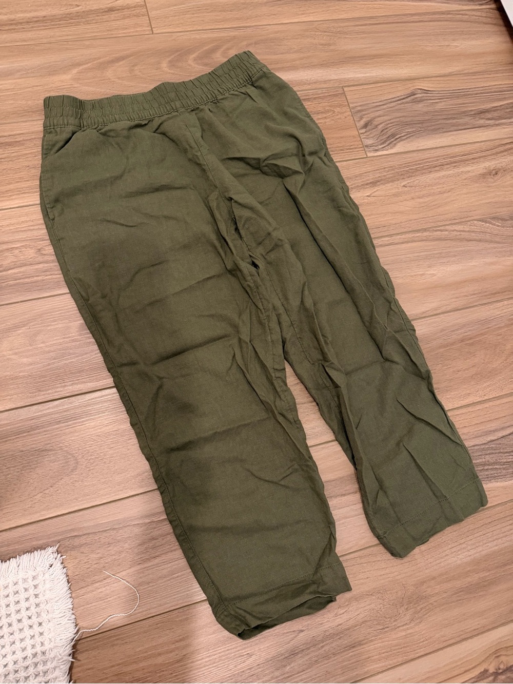 Old Navy Olive Green Women's Petite Straight pant